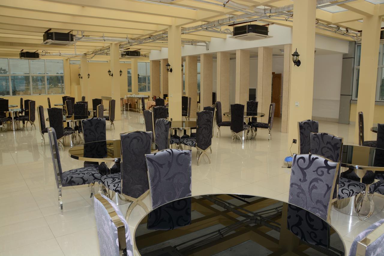 Hotel Amaritsah Brazzaville Bagian luar foto