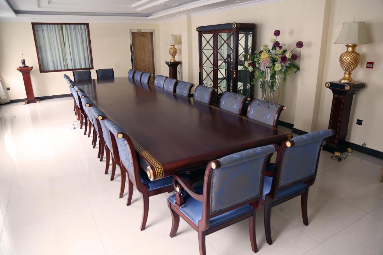 Hotel Amaritsah Brazzaville Bagian luar foto