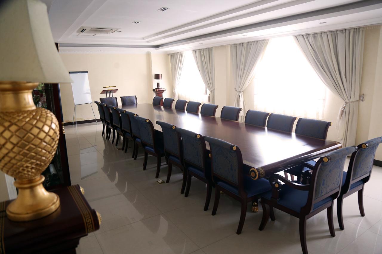 Hotel Amaritsah Brazzaville Bagian luar foto